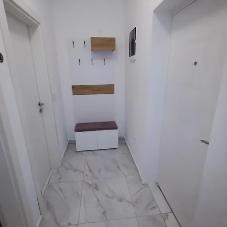 Nina Centar Apartment *