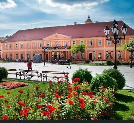 Nina Centar Sombor